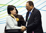 Outgoing GC-27/GMEF President Hassan Abdel Hilal congratulates incoming UNEA President Oyun Sanjaasuren